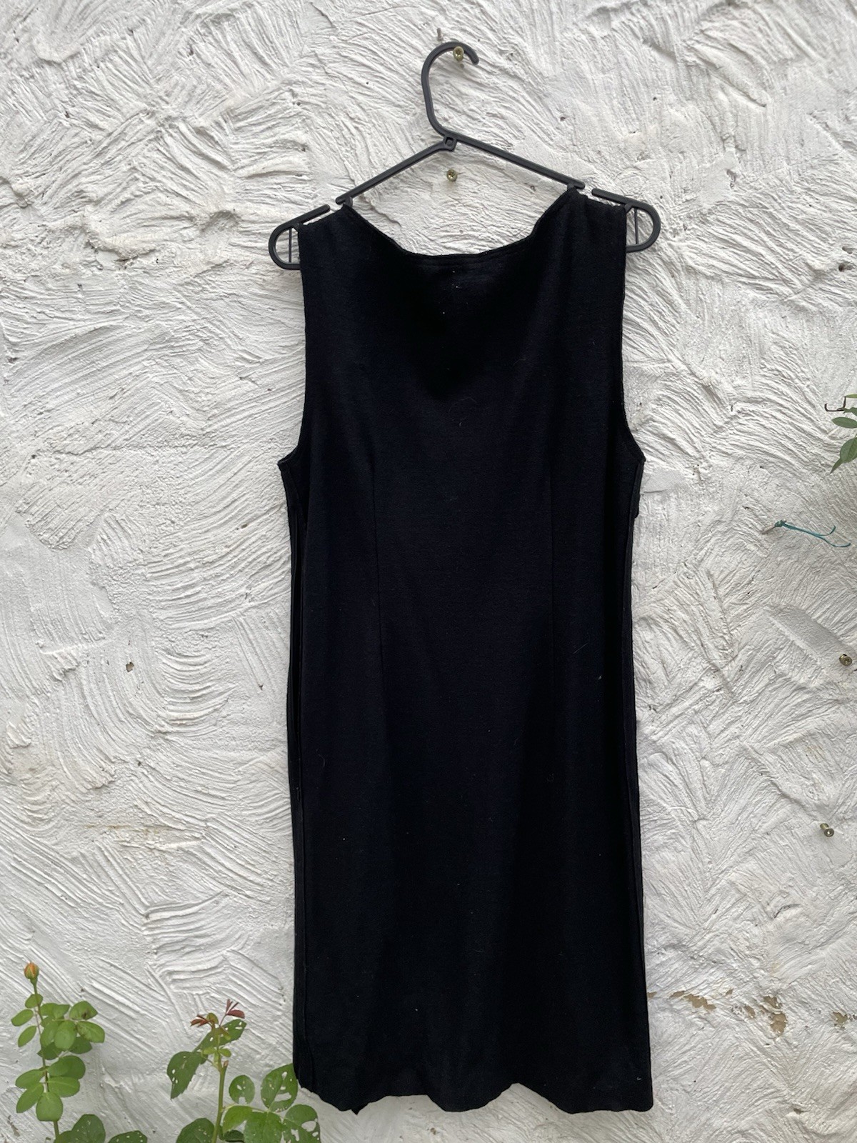 Tory Burch Black 100% Wool BNWT Dress - With Thrill Design Asymmetrical Design image 2