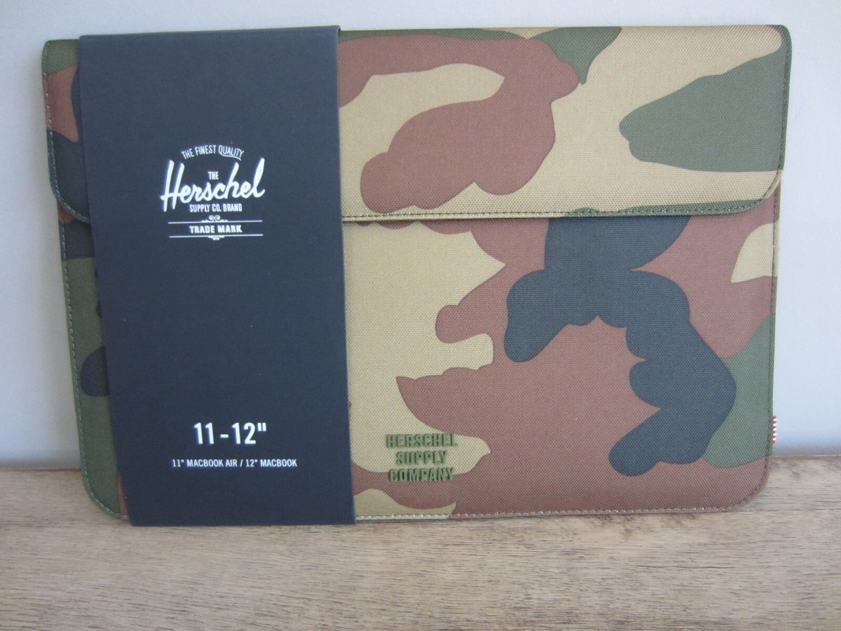 NIP Herschel Spokane Laptop Camo Laptop Sleeve MacBook Air 11- 12