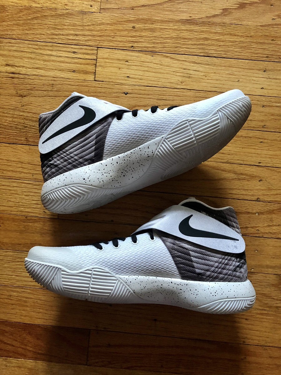 Size 8.5 - Kyrie 2 Nike ID Brooklyn Nets PE VNDS Nike