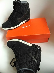 nike womens black dunks