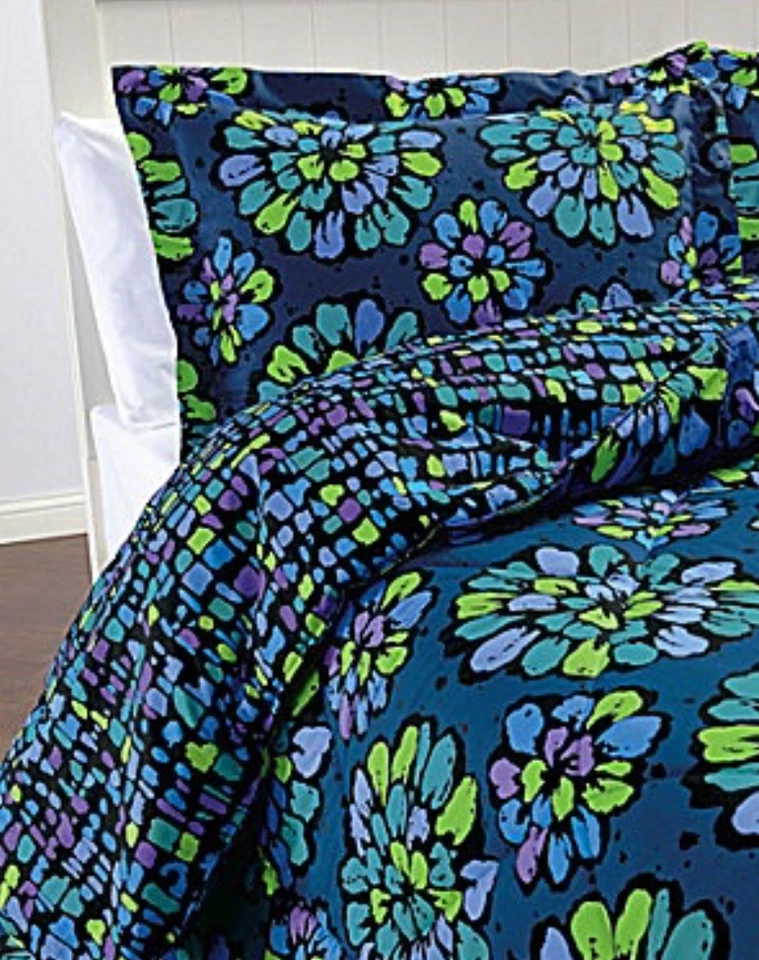 Edredón doble Vera Bradley Indigo Pop reversible y flores coloridas azul falso Foto 2 de 4