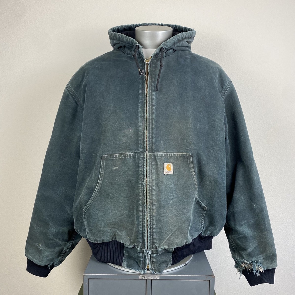 1990s Faded Distressed Made in Mexico J140 BLK Carhartt Jacket