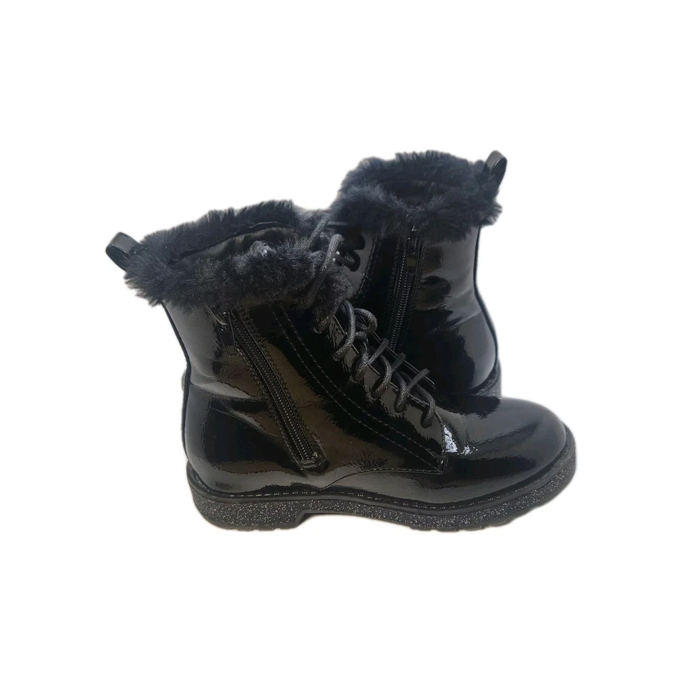 Mia Jóvenes Niñas Negro Charol Moda Botas Talla 13 Negro Brillo Acento Imitación Piel Foto 4 de 4