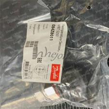 ONE Danfoss Temperature Sensor MBT5250 084Z8011 NEW