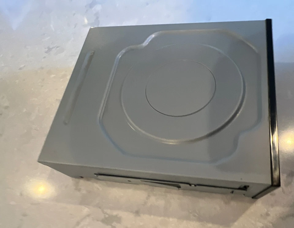 Подлинный привод IBM Lenovo DH-16D6SH 16x/48x SATA DVD-ROM черный 5,25 дюйма 71Y5543 - Изображение 3 из 4