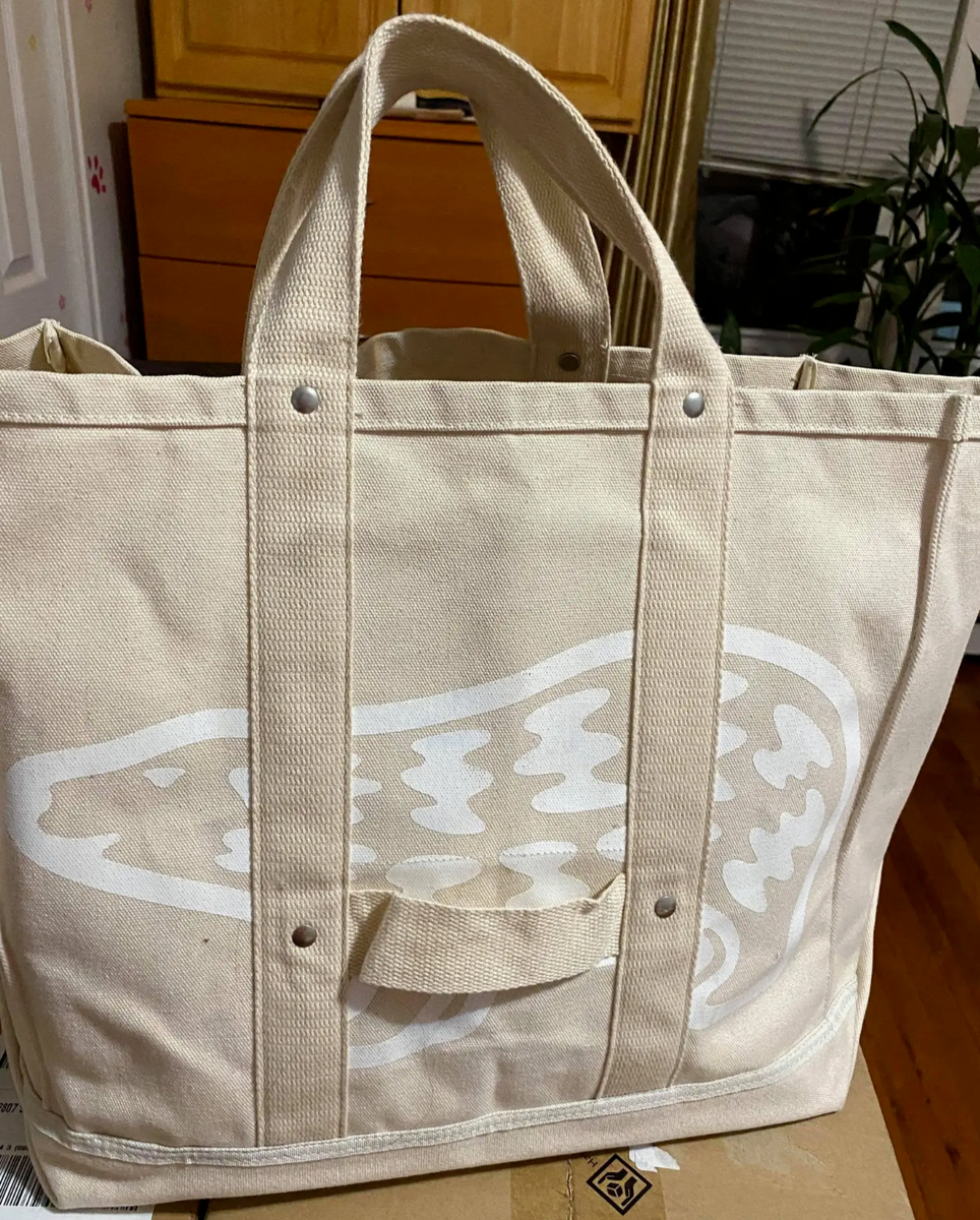 RARE PRE-OWNED NIGO Human Made TOTE BAG LARGE POLAR BEAR RARE PRE-OWNED NIGO Human Made TOTE BAG LARGE POLAR BEAR