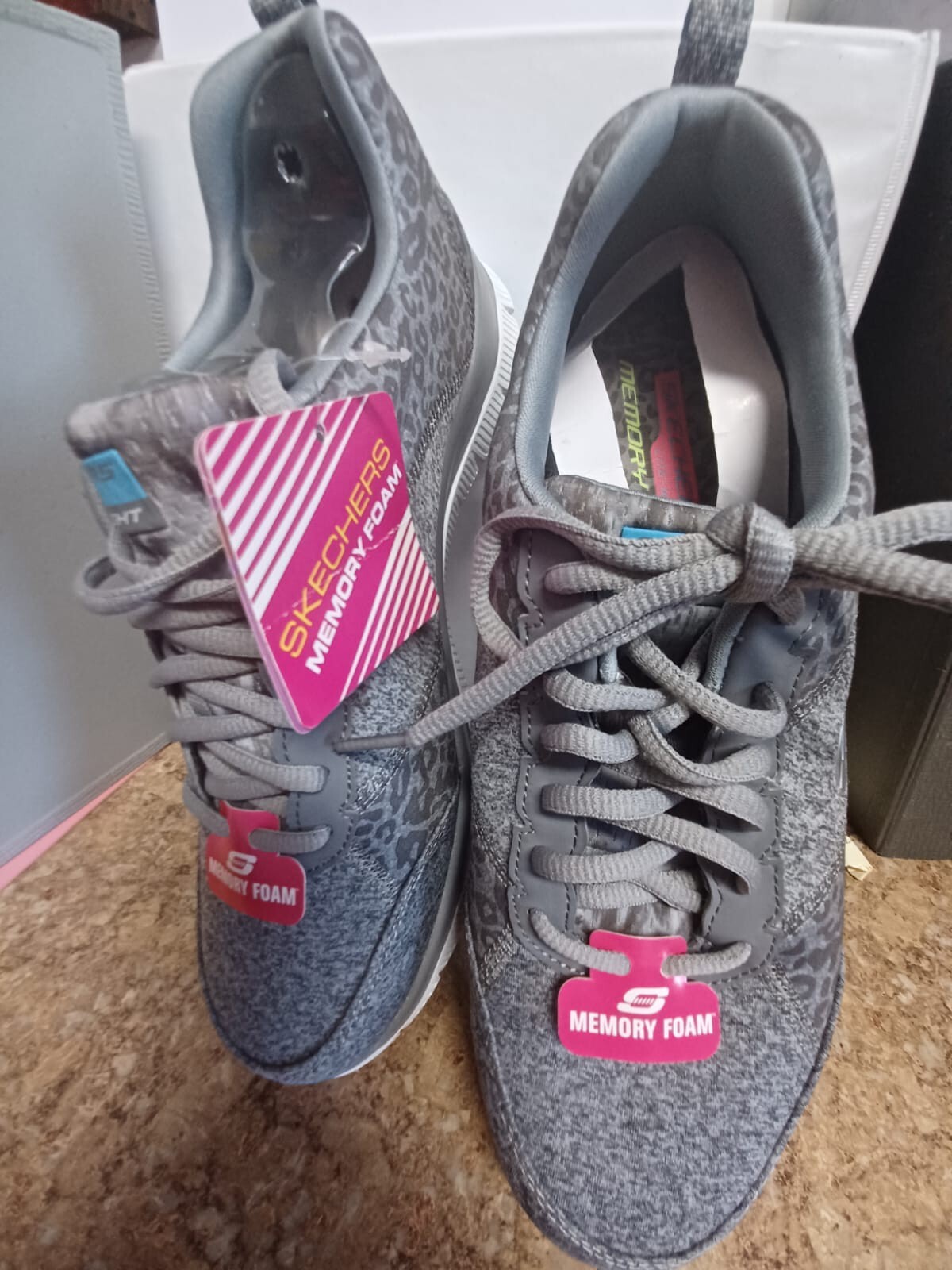 Air Cooled Memory Foam Sneakers - Sketches Edge Relax Fit Size 10