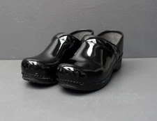 Dansko XP Women Sz 39/8.5 Black Patent Leather Slip-on Clog Shoe