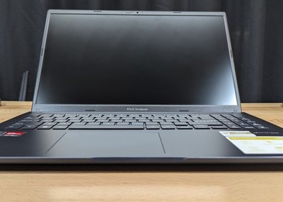 ASUS Vivobook 15 15.6'' Laptop Ryzen 5 5600H 16GB 512GB SSD Win 11 M1502QA-NB54