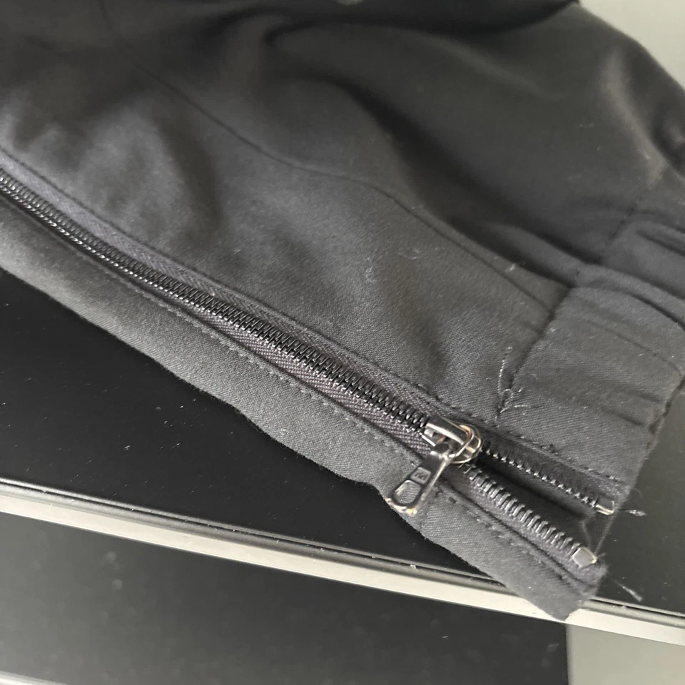 Женские черные брюки в стиле карго Cambio размер средний отличное состояние товара  - Изображение 4 из 4