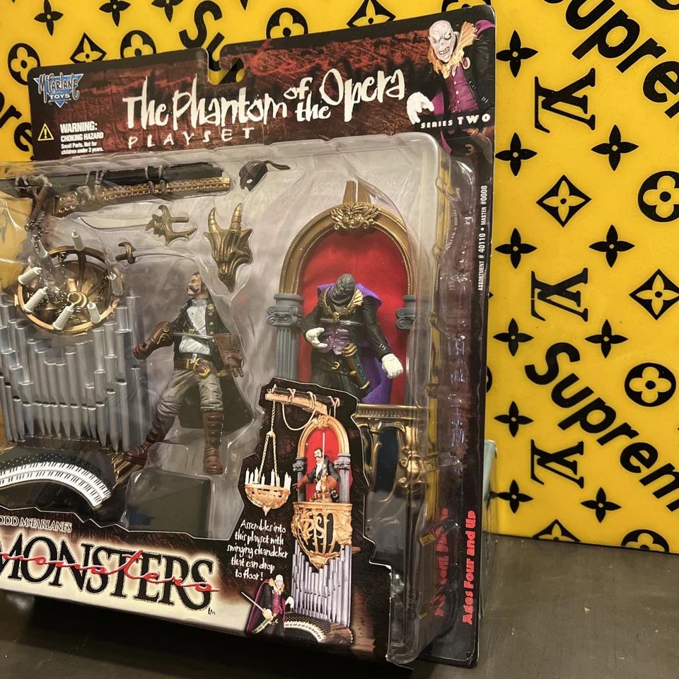 The PHANTOM OF THE OPERA Playset McFarlane MONSTERS Figure 1998 Series 2 NIP - Image 2 of 4