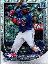 2025 Bowman #27 Vladimir Guerrero Jr. Chrome Base Set Mojo Refractor Blue Jays