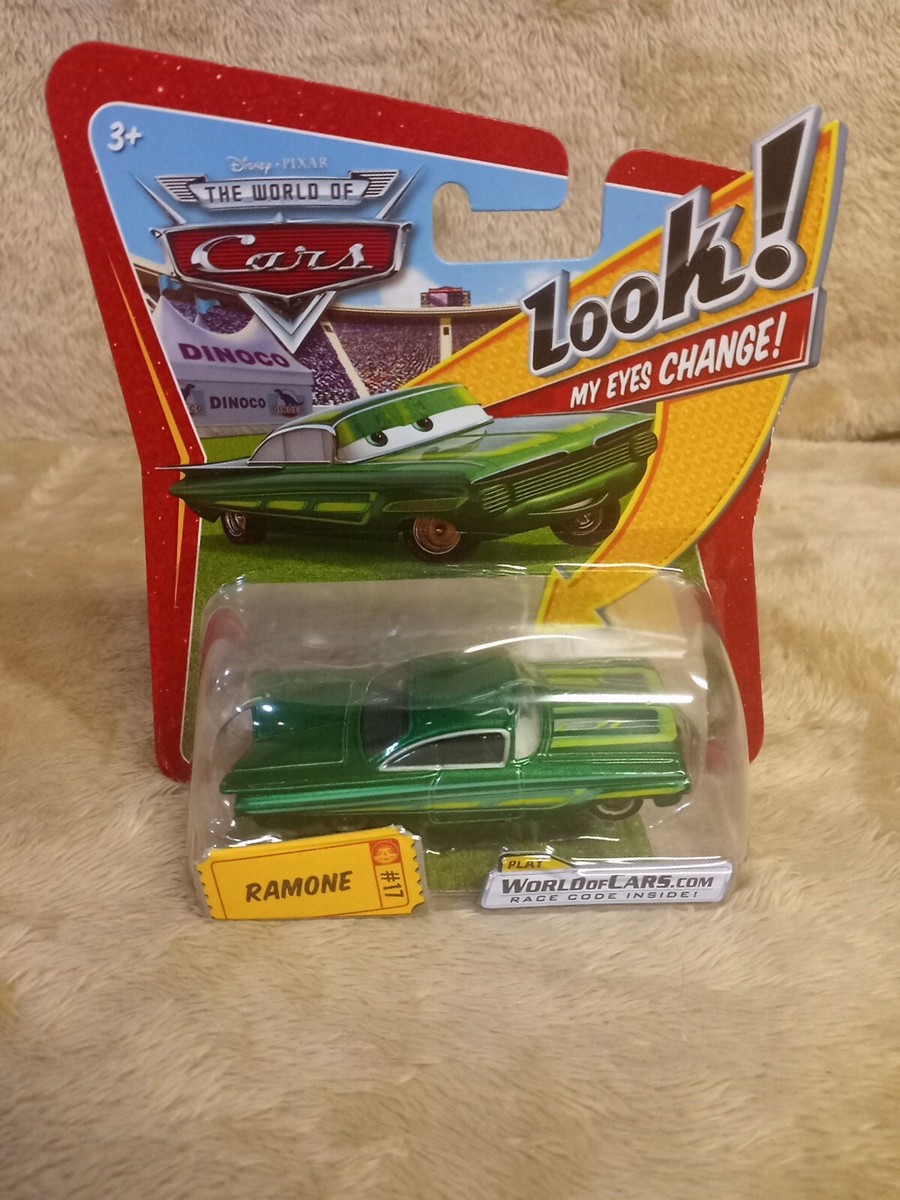 Disney World of Cars LOOK! My Eyes Change! Ramone #17 Green - NEW