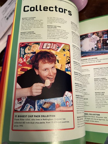 Guinness World Records 2001 Into the New Millennium Holographic Hardcover book - Imagen 9 de 11