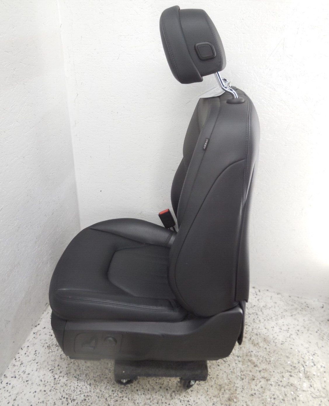 2017 17 Maserati Ghibli Front Seat Driver Left LH OEM Black Leather
