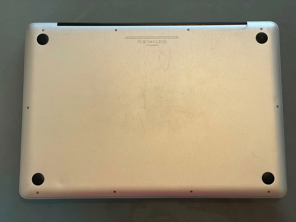 Apple MacBook Pro 15.4 inch Laptop,250 HDD, 8GB RAM, 2012, photo 3 of 5