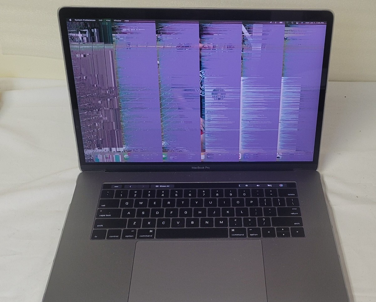 2017 Apple MacBook Pro with 3.1GHz Intel Core i7 (15-inch 2017 Apple MacBook Pro with 3.1GHz Intel Core i7 (15-inch
