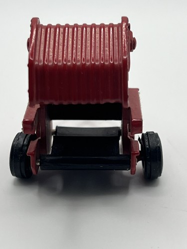 ERTL Case IH International Round Hay Baler, Red, 1/64 - Picture 5 of 8