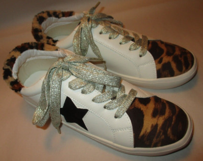 NEW UNIONBAY Emmi Womens 8M White Faux Leopard Fur Trim & Star Comfort Sneakers