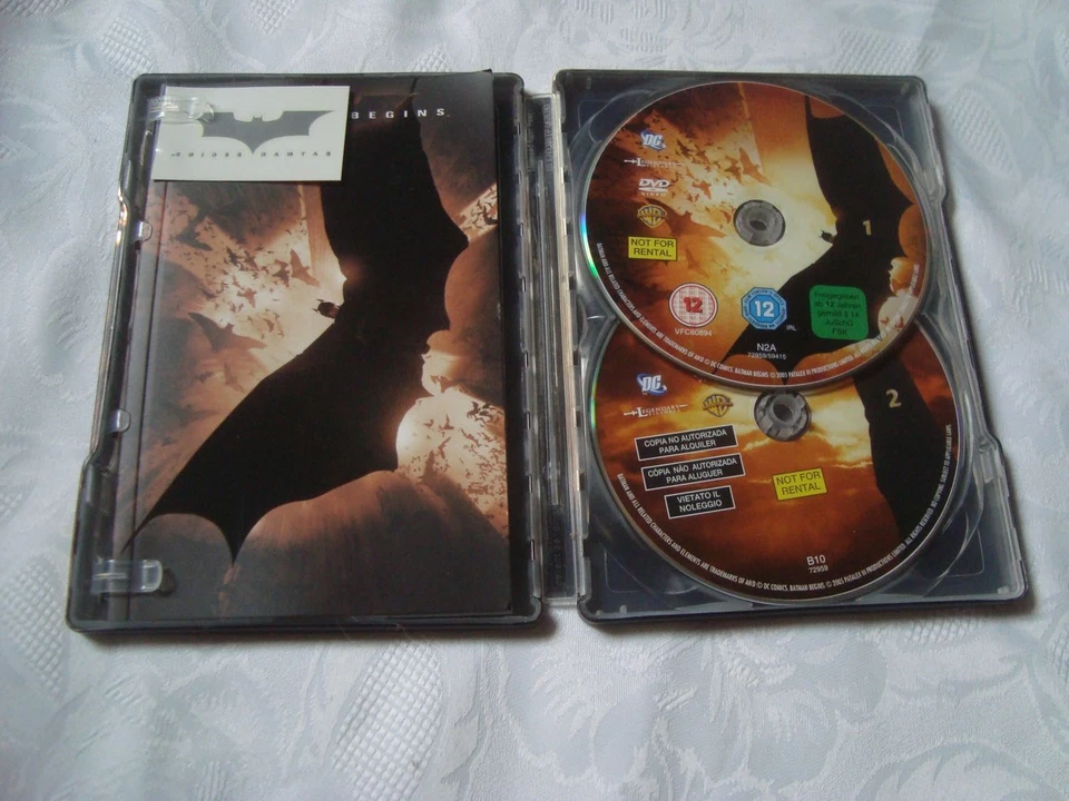 BATMAN BEGINS SteelBook with BOOK & Tattoo Christian Bale Christopher Nolan DVD - Image 3 of 4