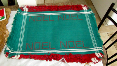 VINTAGE Lot 12 Christmas Decor Cloth Fabric Placemats Mats NOEL Red & Green