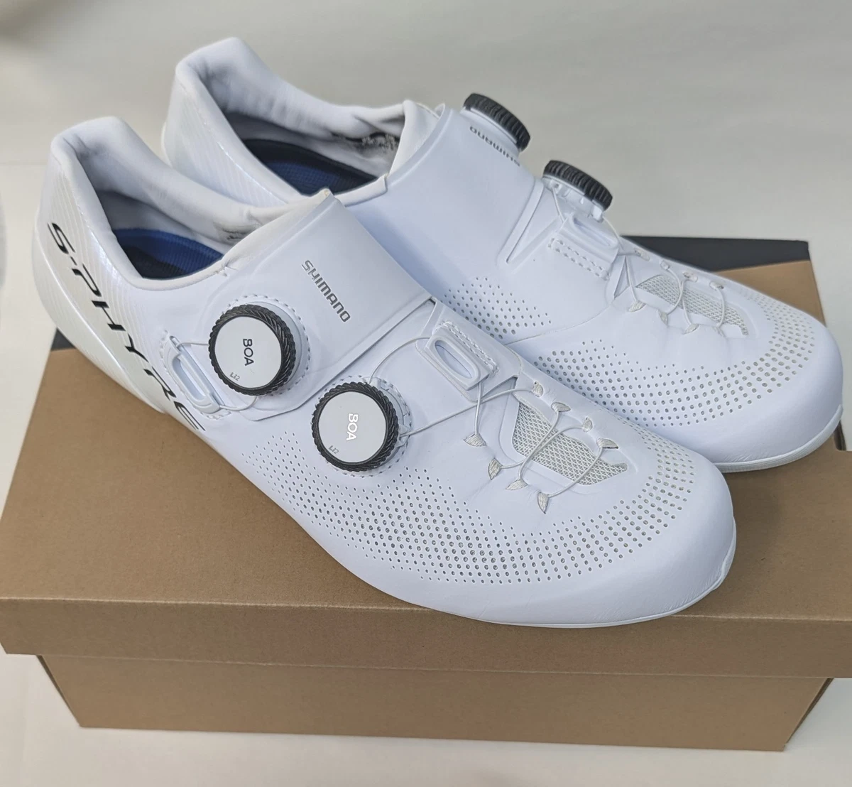 Shimano 3 Bolt White Cycling Shoes for Men for sale | eBay display picture 1