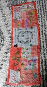 Foulard en soie Gucci / châle en soie Gucci motif floral Gucci papillon 61" x 19"