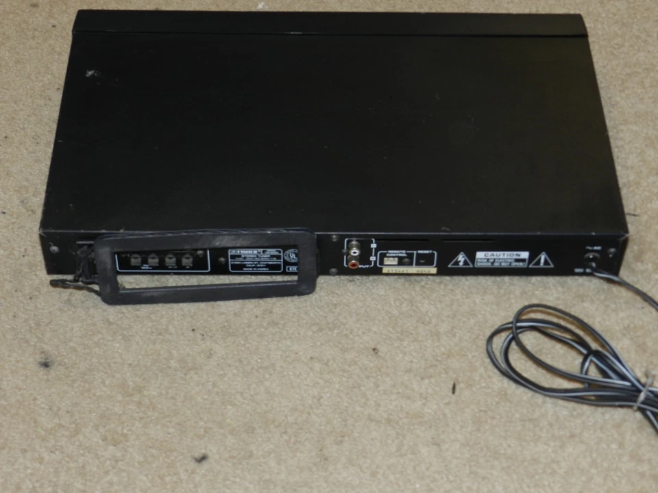 SINTONIZADOR ESTÉREO AM/FM ESTÁNDAR FISHER STUDIO MODELO FM-9050 PROBADO FUNCIONA Foto 2 de 2