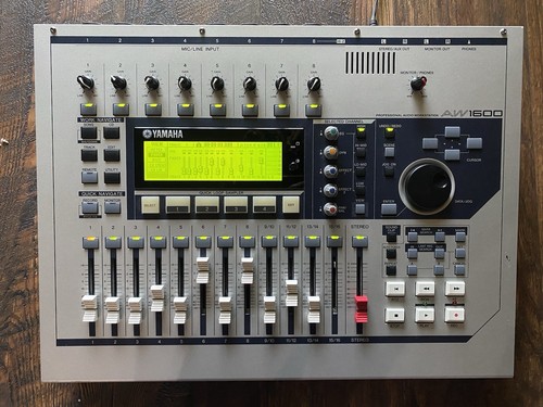 YAMAHA AW1600 PROFESSIONAL AUDIO WORKSTATION, PERFECT CONDITION