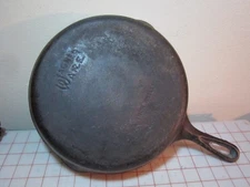 Vintage Wagner Ware #8 10 1/2" cast iron skillet