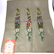 Dritz Luxury Needlepoint Tapestry Floral 21 x 17