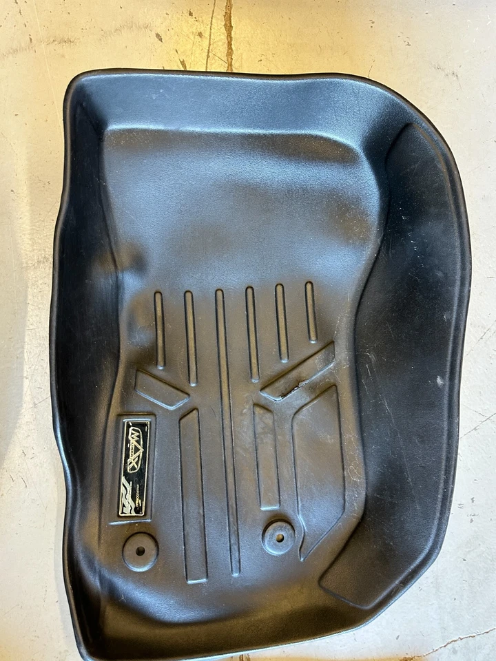 Alfombrillas para todas las estaciones Jeep Wrangler (JK) 2014-2018 revestimiento de goma de Maxliner 3 piezas Foto 3 de 4