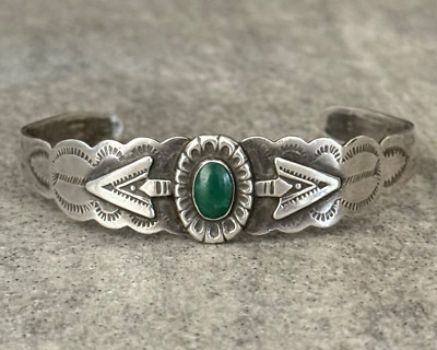 OLD FRED HARVEY ERA Navajo Turquoise Double ARROW SCALLOPED Sterling Bracelet
