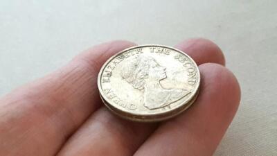 1981 QUEEN ELIZABETH THE SECOND 5 Dollars Coin, HONG KONG | eBay