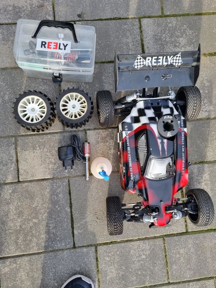 REELY- REX- XTREME 36-4WD limited Edition 1:8 NITROkomplett mit viel Zubehör TOP - Bild 2 von 4