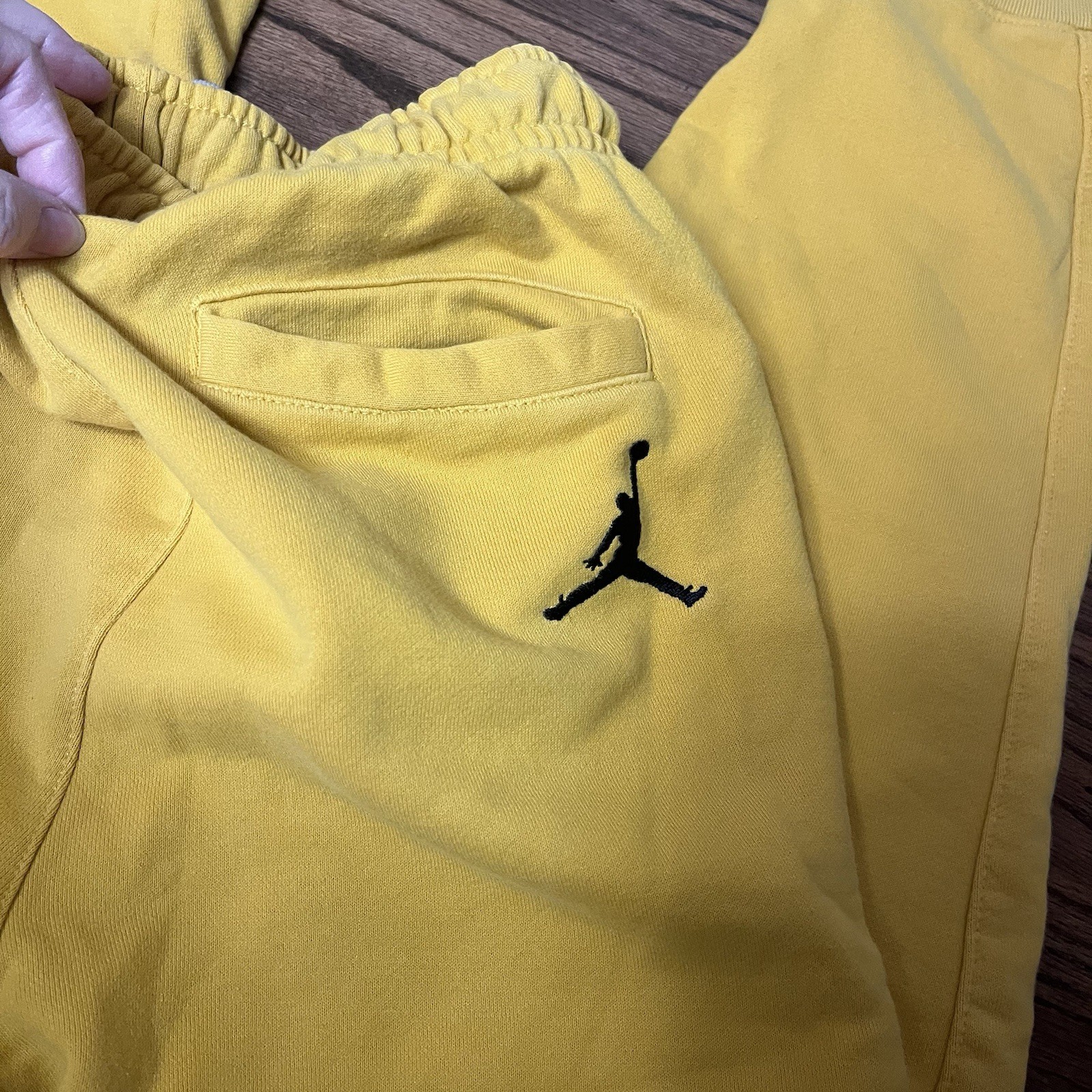 Nike Air Jordan Statement Essentials Fleece Pants Yellow Gold Mens M Jumpman thumbnail 10