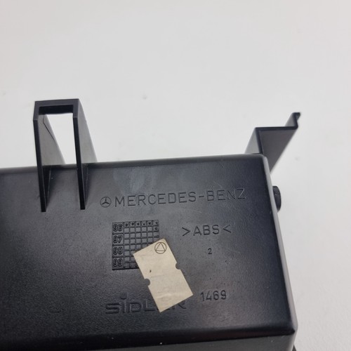 Mercedes Benz C Class W202 Ash Tray Compartment - Imagen 9 de 9
