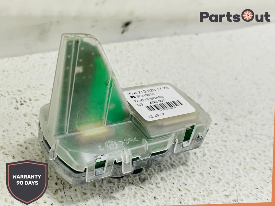 Antena exterior aleta de tiburón Mercedes-Benz CLS 550 2012-2015 2128201775 FABRICANTE DE EQUIPOS ORIGINALES Foto 3 de 4