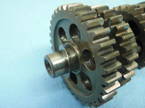 1970 Honda CT90 Trail 90 Transmission Counter Shaft assembly - Picture 2 of 6