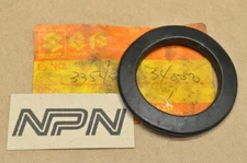 NOS Suzuki GT250 GT380 GT550 Rubber Spark Plug Cap Ring 33545-34000