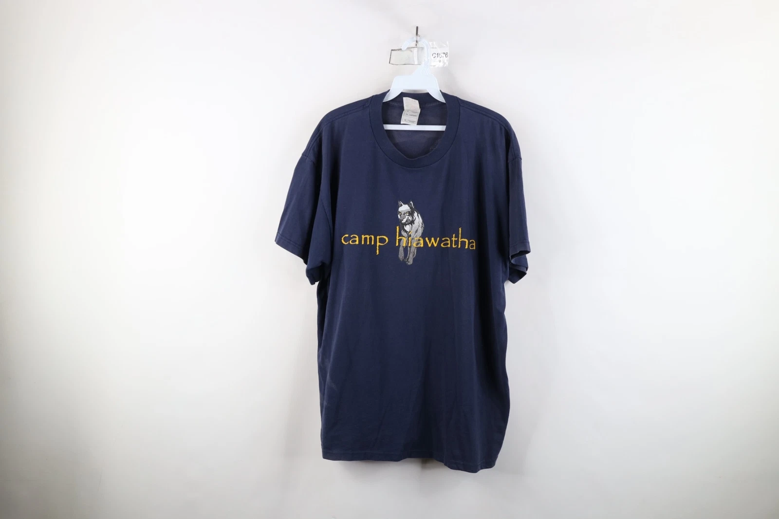 Vintage Y2K 2002 Mens XL Faded Boy Scouts of America Camp Hiawatha Wolf T-Shirt