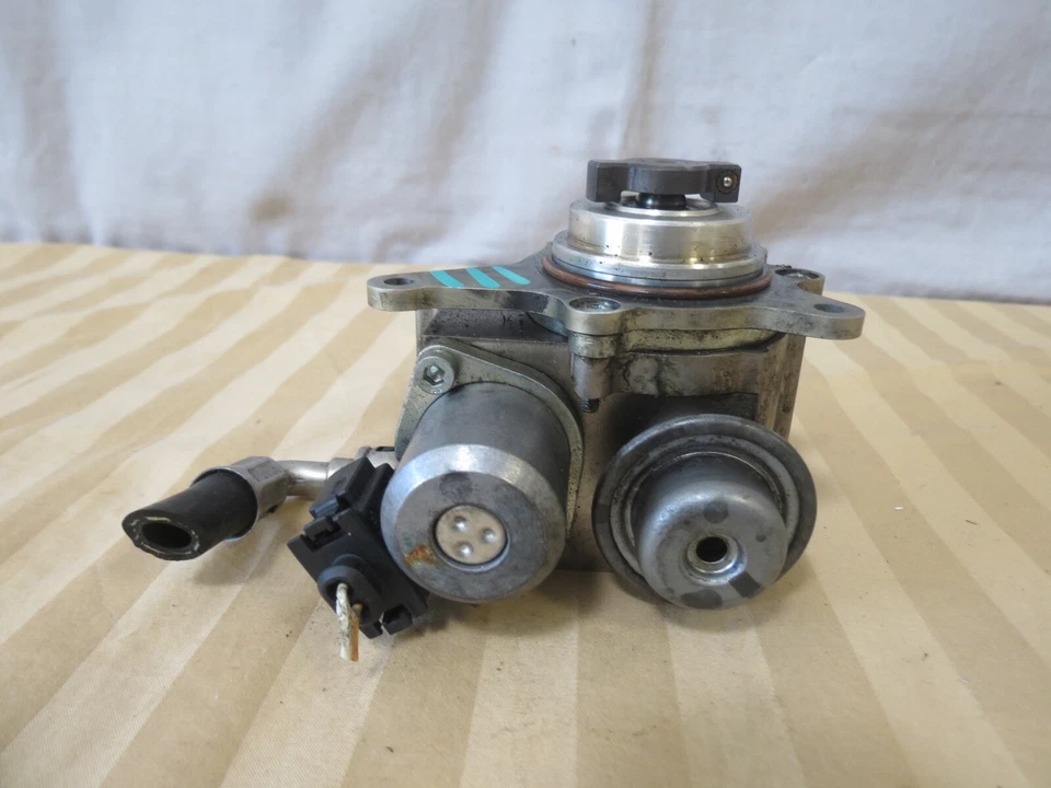 07 08 09 10 12 Mini Cooper S Turbo High Pressure Fuel Injection Pump 5888798013C Foto 4 de 4