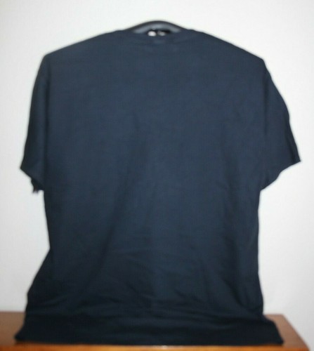 HALLOWEEN MAKES ME UN POCO LOCO T-Shirt, X-Large in Black - Picture 6 of 6