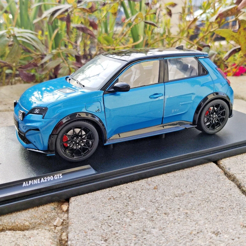 AUTO SOLIDA ALPINE A290 GTS BLU ALPINE 2024 1:18 NUOVA SCATOLA FEBBRAIO 2025 - Immagine 3 di 4