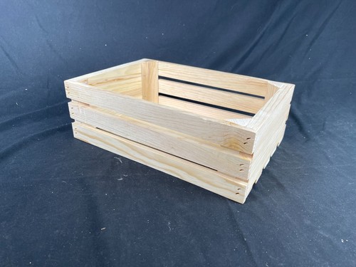 Lot of 4 Rustic Wood Crates – 2 Large Slatted & 2 Small Solid Bottom - Picture 3 of 7