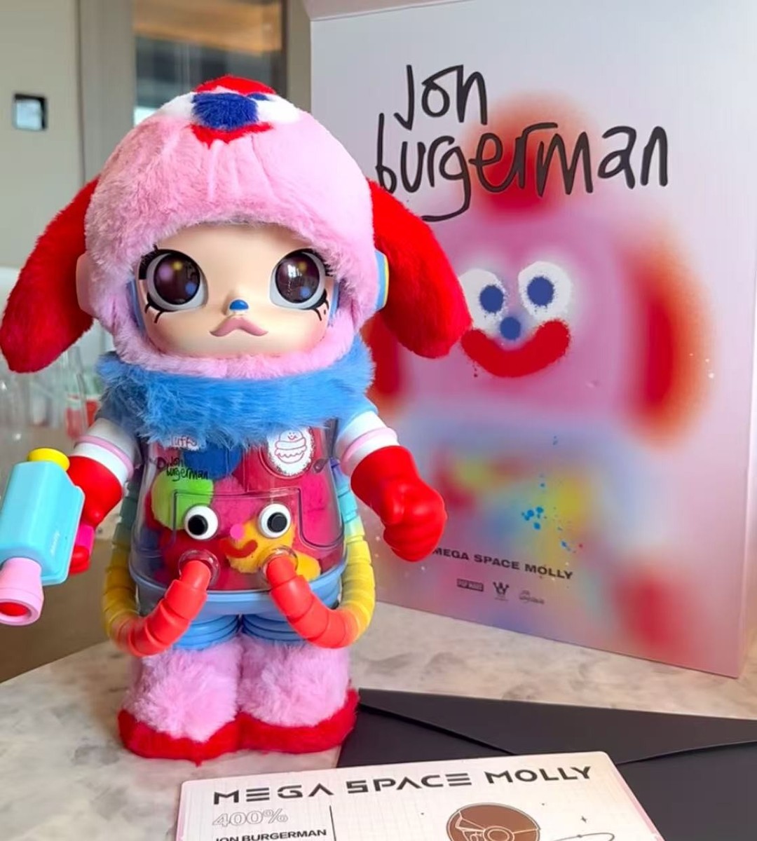 Authentic Mega Space Molly 400% Jon Burgerman Toy Gift Action
