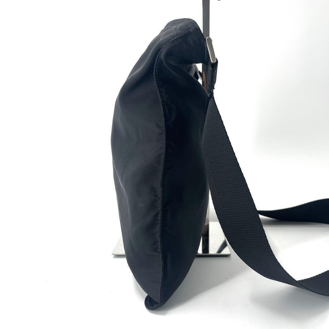 Prada Black Nylon Shoulder Bag Camera Triangle Logo Plate Vintage Authentic thumbnail 5