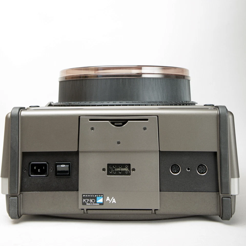 Hasselblad PCP 80 Proyector Deslizante con Estuche, 5 Bandejas, Lente 150mm, Control Remoto, Probado Foto 3 de 4