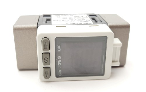 SMC PFMB7102-N04-B Digital Flow Switch 10-1000L/min, 0.8MPa, 24VDC, 1/2" PNP - Picture 6 of 6