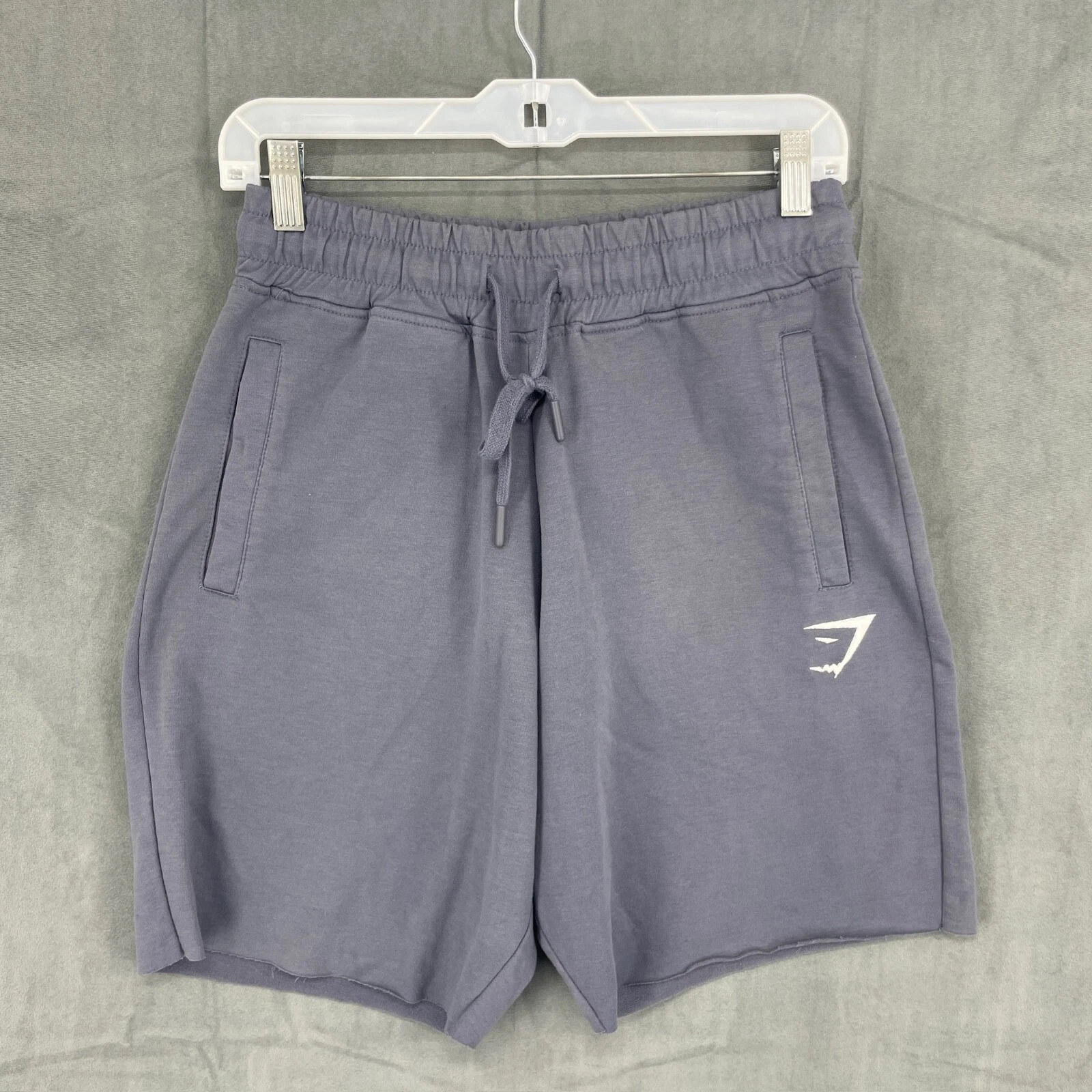 gymshark pull on elastic waist logo shorts